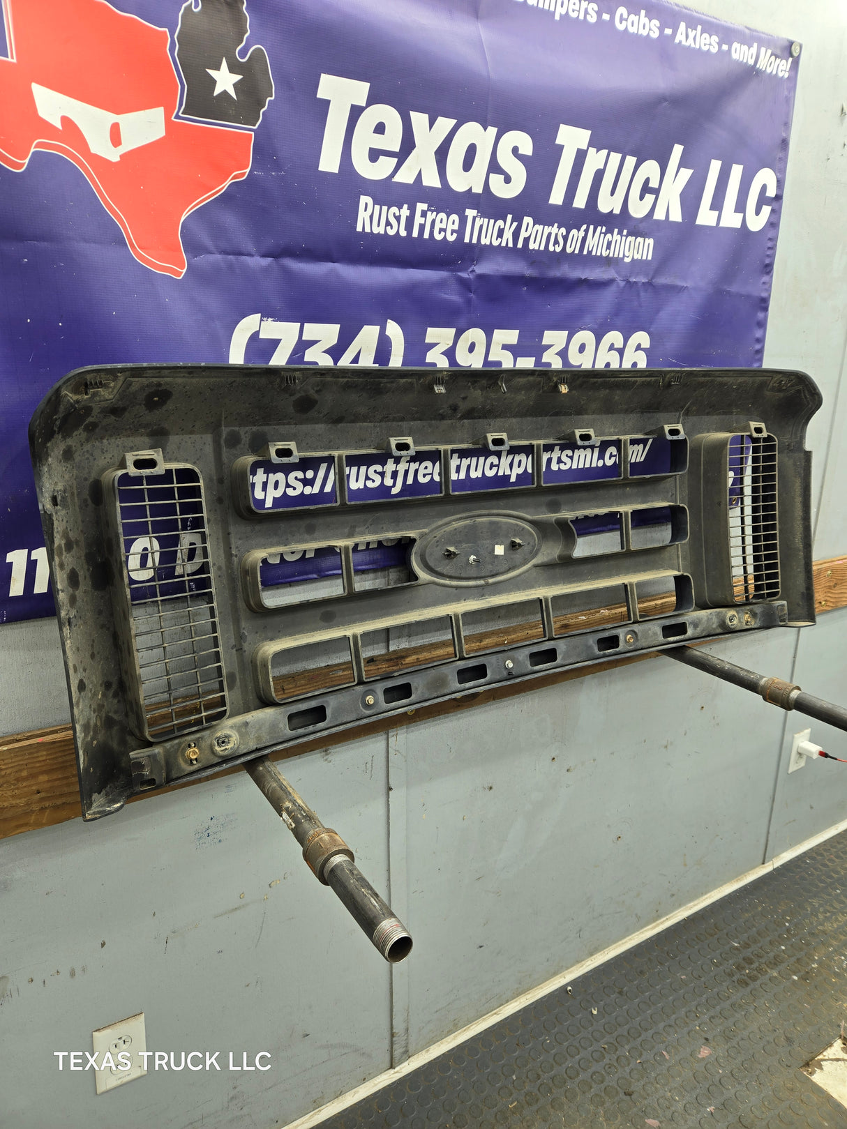 2008-2010 Ford Super Duty F250 F350 F450 F550 Grill Surround