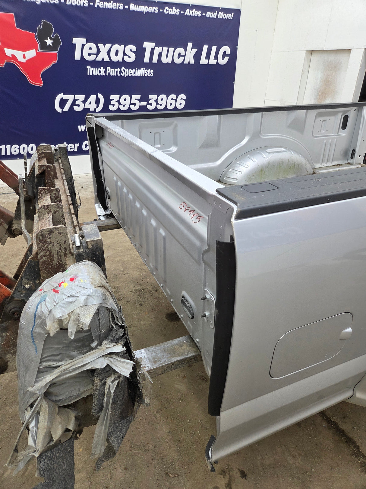 2017-2022 Ford Super Duty F350 F450 F550 8' Dually Bed *Damage
