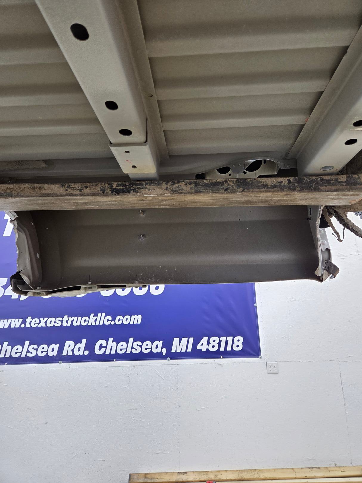 2017-2022 Ford Super Duty F350 F450 F550 8' Dually Bed *Damage