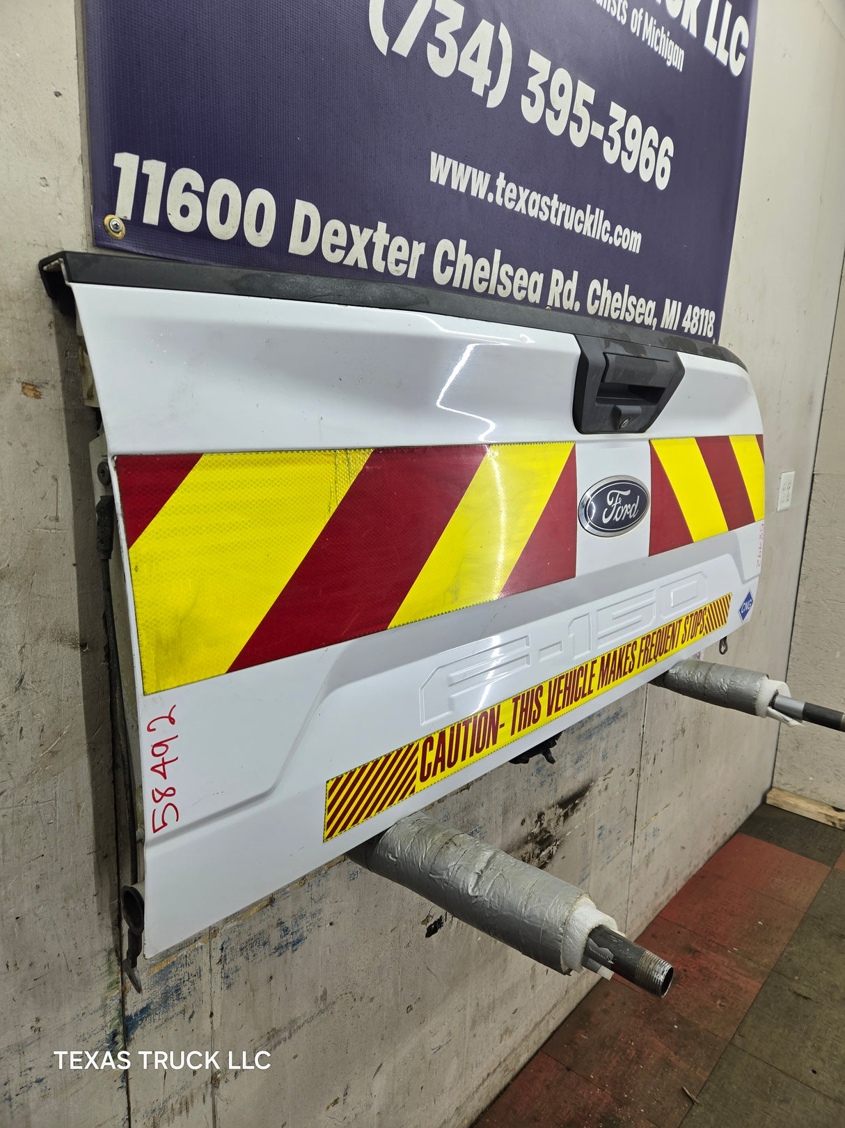 2018-2020 Ford F150 Tailgate - Oxford White