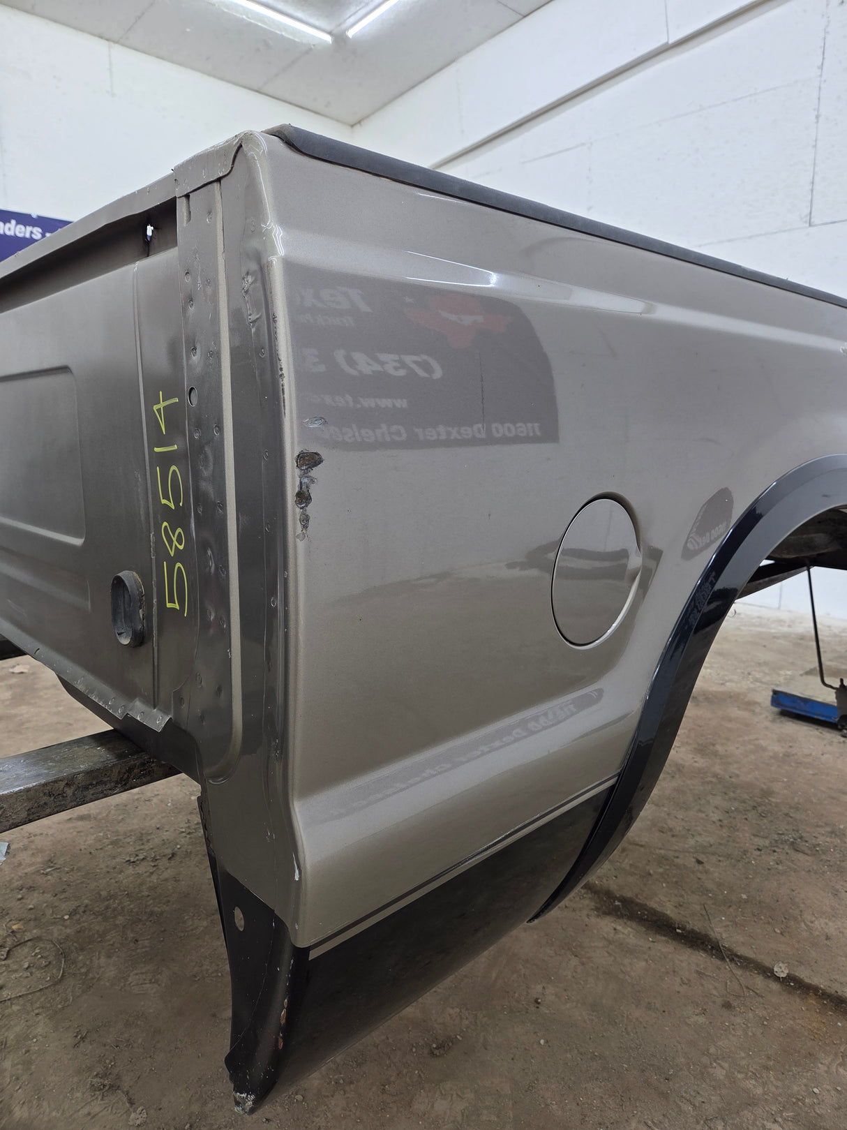 1999-2010 Ford Super Duty F250 F350 6' 9" Short Truck Bed