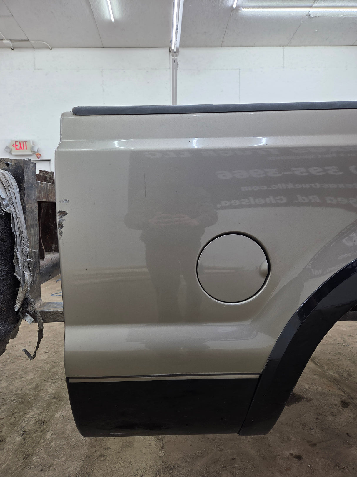 1999-2010 Ford Super Duty F250 F350 6' 9" Short Truck Bed