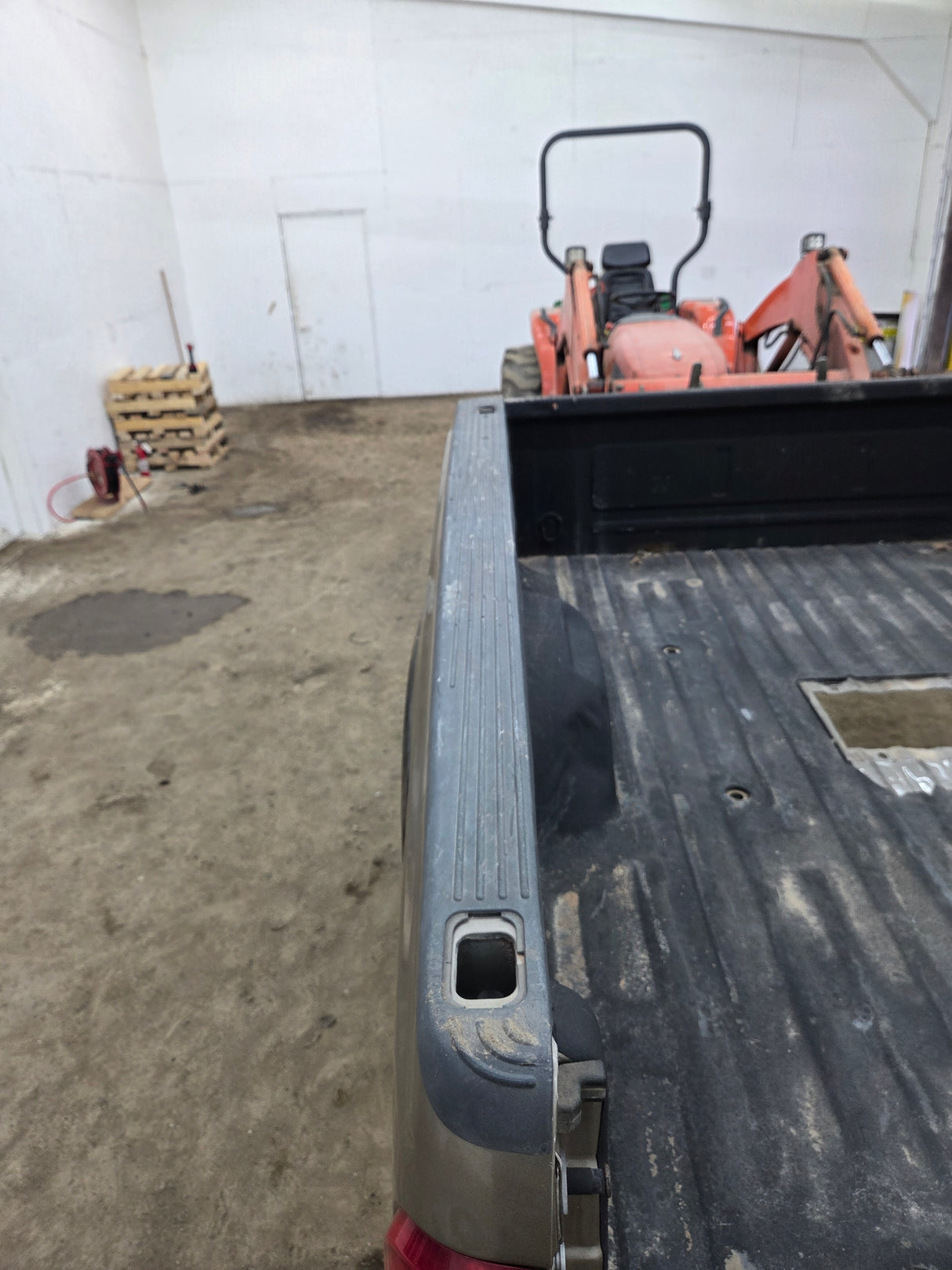 1999-2010 Ford Super Duty F250 F350 6' 9" Short Truck Bed