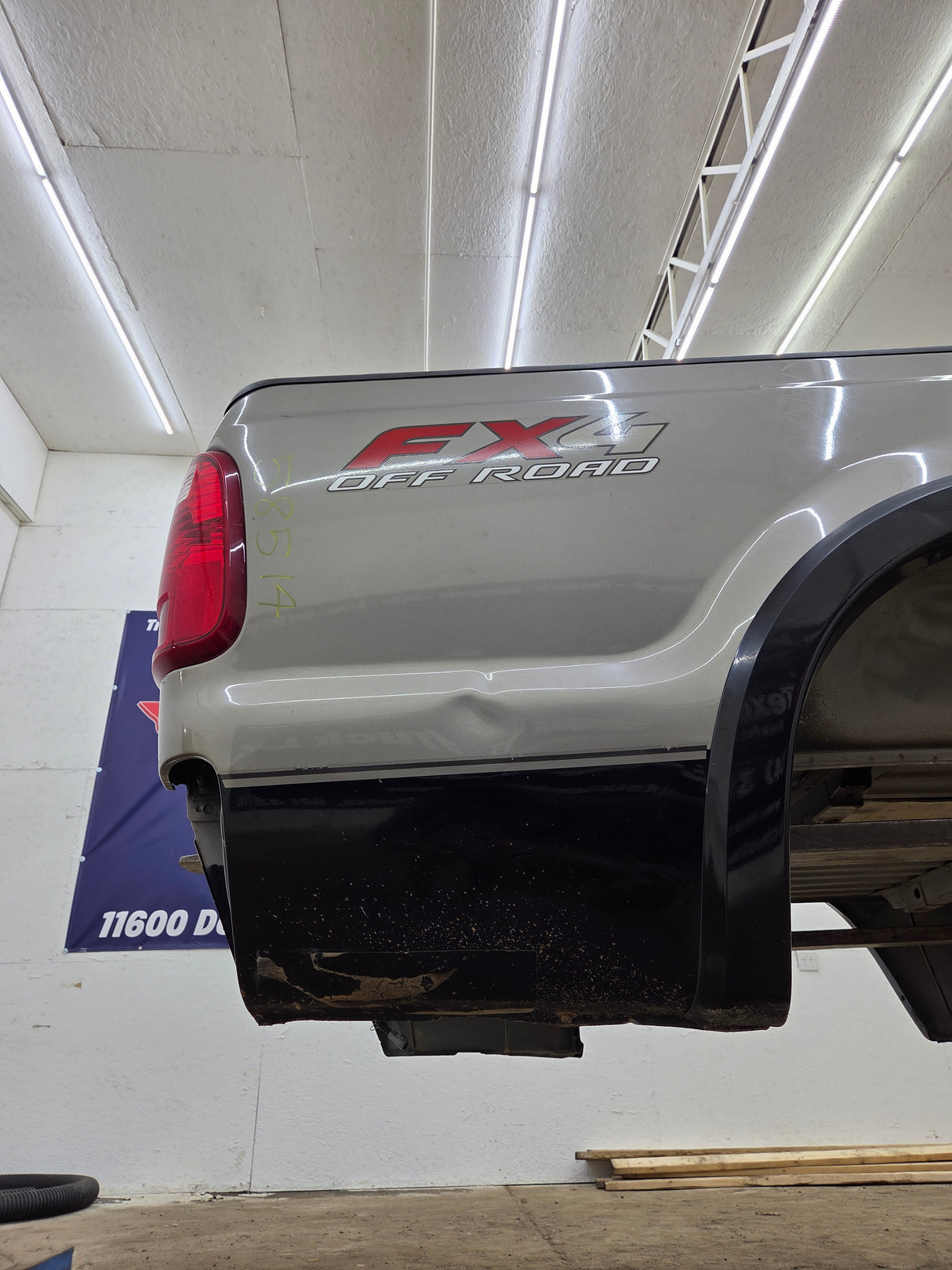 1999-2010 Ford Super Duty F250 F350 6' 9" Short Truck Bed