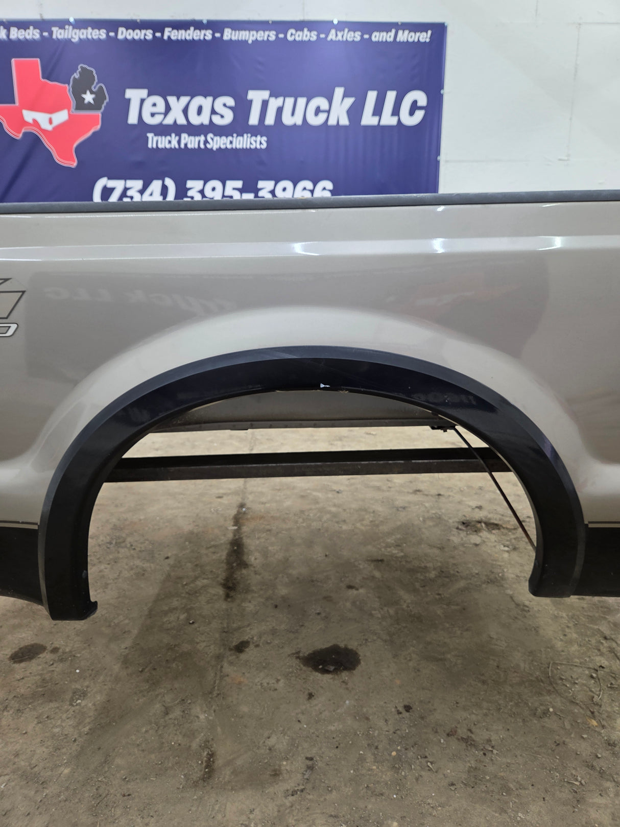 1999-2010 Ford Super Duty F250 F350 6' 9" Short Truck Bed