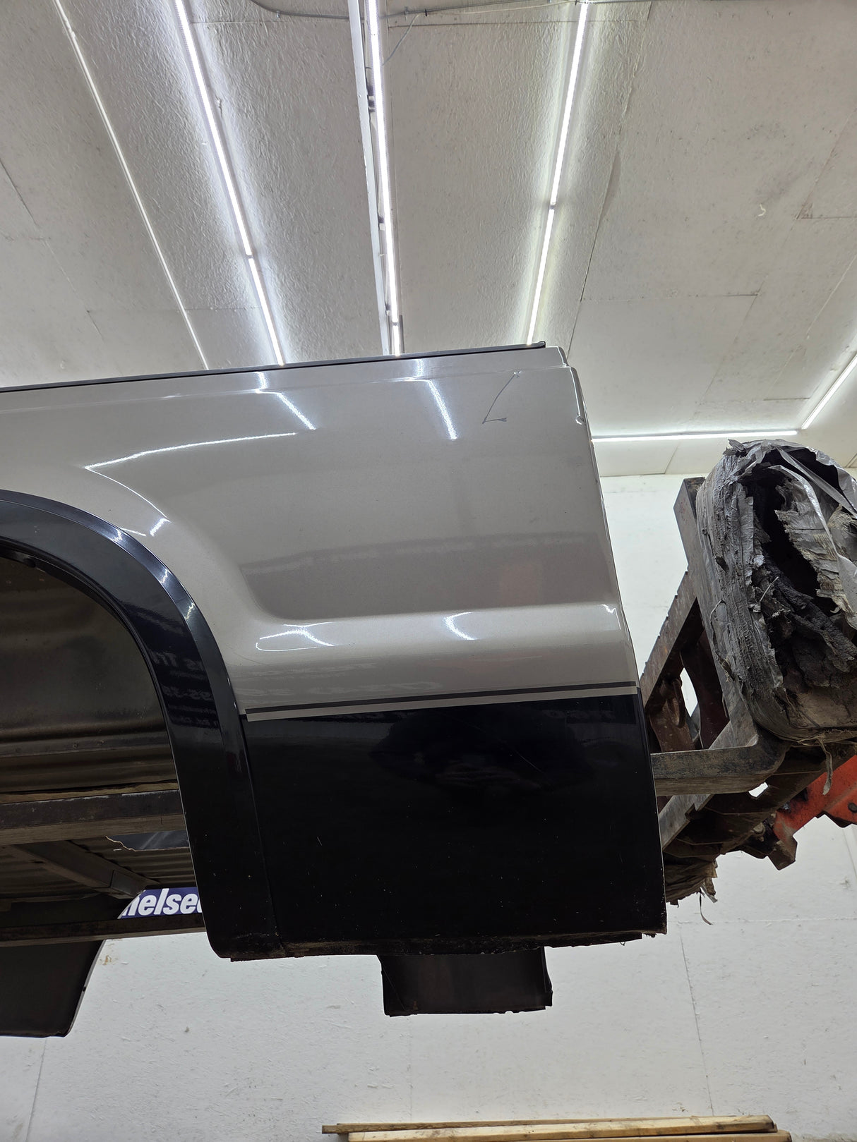 1999-2010 Ford Super Duty F250 F350 6' 9" Short Truck Bed