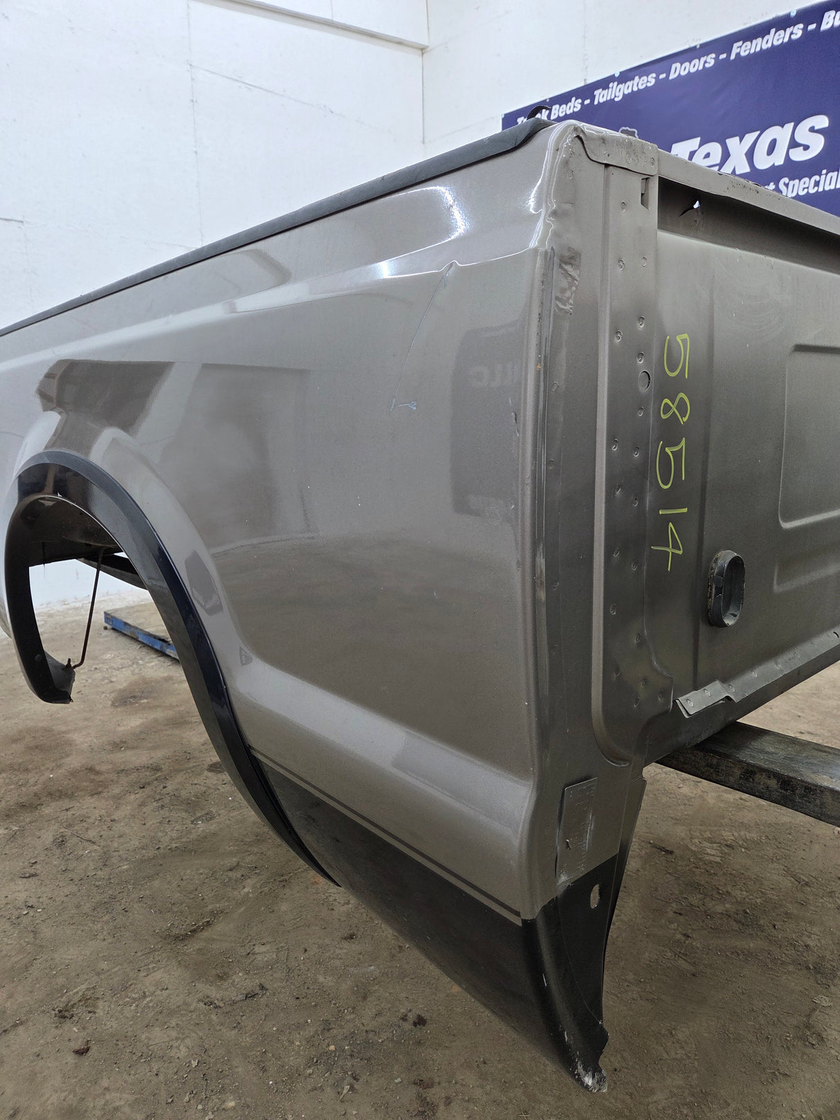 1999-2010 Ford Super Duty F250 F350 6' 9" Short Truck Bed