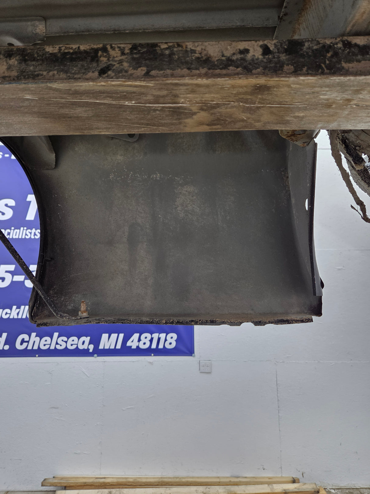 1999-2010 Ford Super Duty F250 F350 6' 9" Short Truck Bed