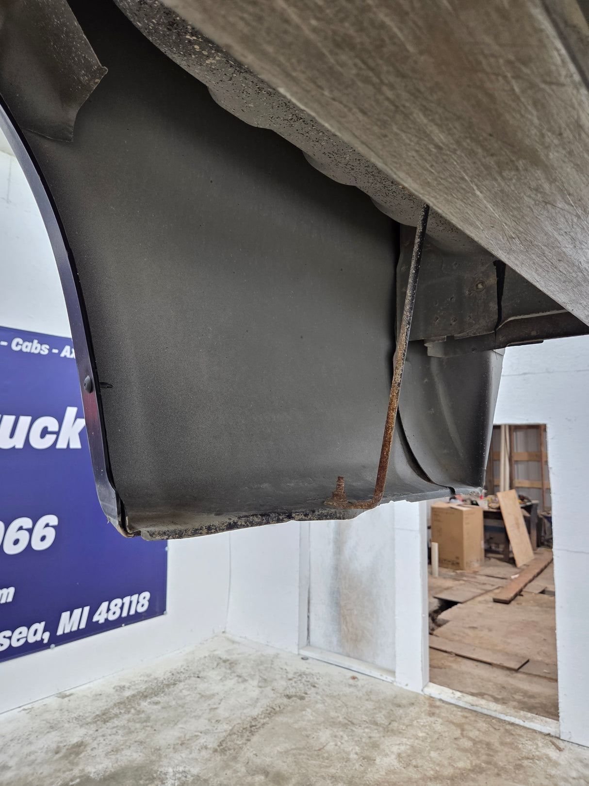 1999-2010 Ford Super Duty F250 F350 6' 9" Short Truck Bed