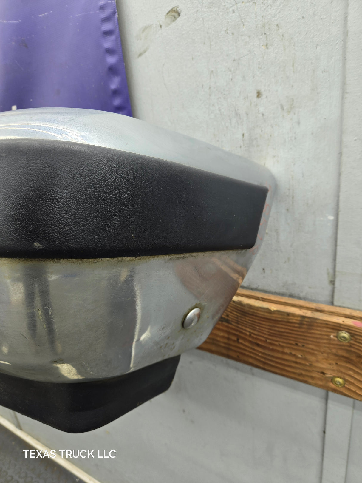 1987-1991 Ford F-150 F-250 F-350 F-450 F-550 Front Bumper Chrome