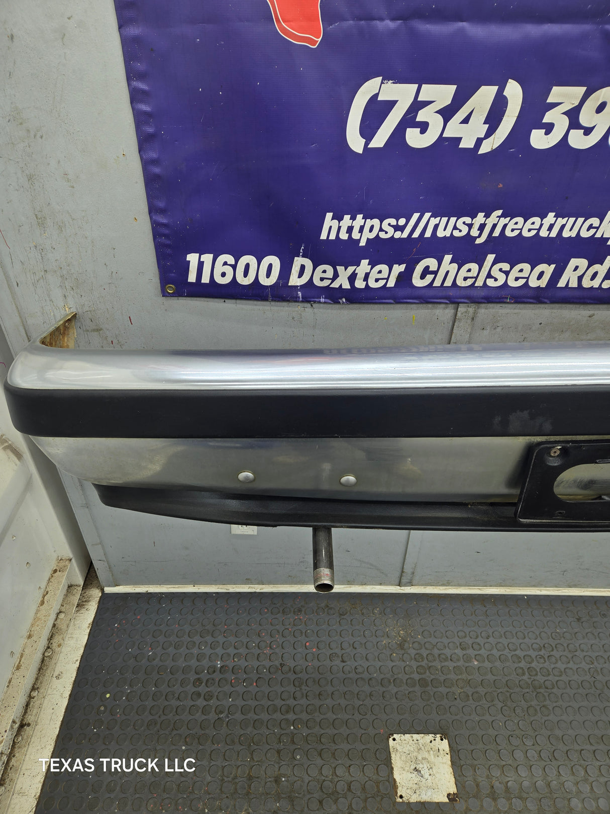 1987-1991 Ford F-150 F-250 F-350 F-450 F-550 Front Bumper Chrome