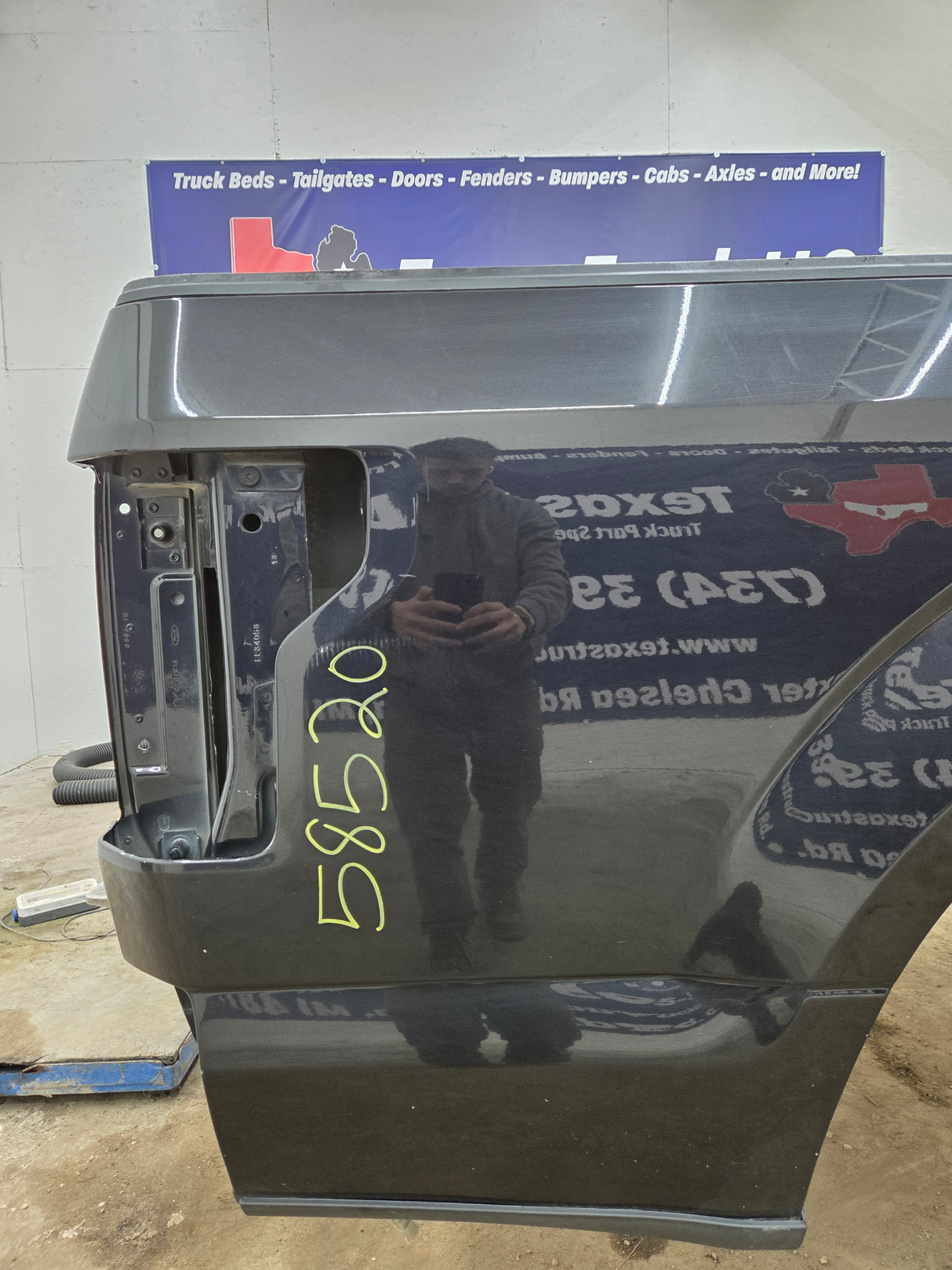 2015-2020 Ford F150 6' 6" Short Bed Without Wheel Lip Molding