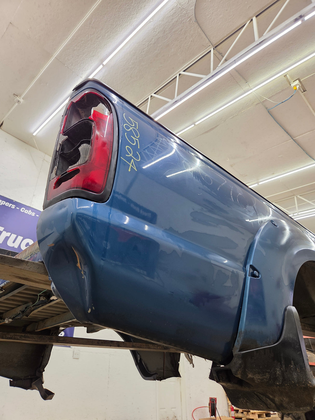 2001-2004 Nissan Frontier Long Bed Truck Bed 6' 2"