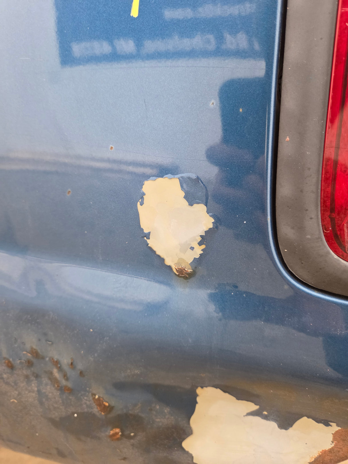 2001-2004 Nissan Frontier Long Bed Truck Bed 6' 2"