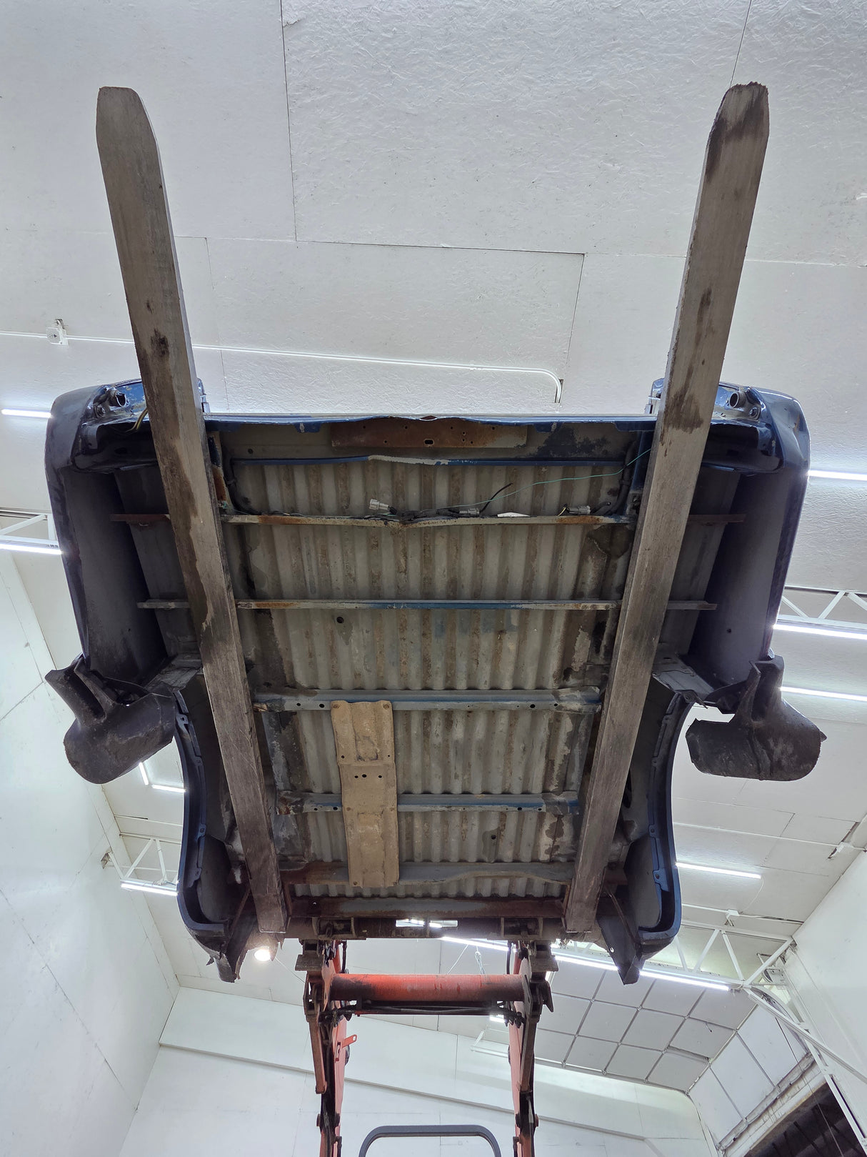 2001-2004 Nissan Frontier Long Bed Truck Bed 6' 2"