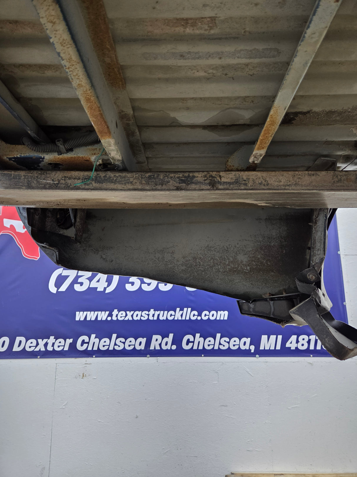 2001-2004 Nissan Frontier Long Bed Truck Bed 6' 2"