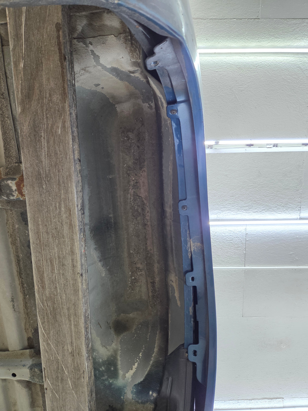 2001-2004 Nissan Frontier Long Bed Truck Bed 6' 2"