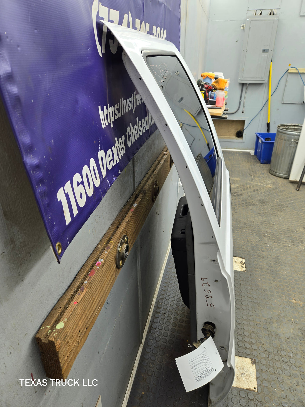 2012-2016 Ford Super Duty Driver Side Rear Door LH Crew Cab F250 F350 F450 F550