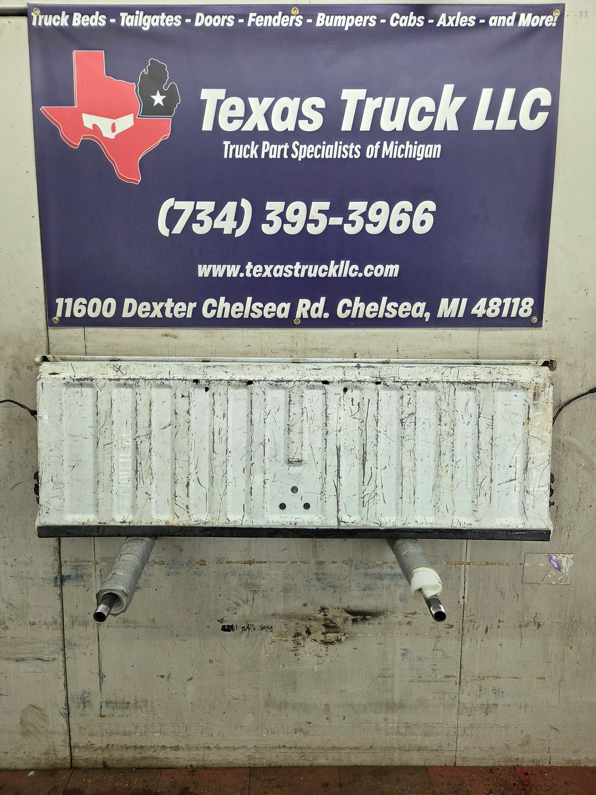 1999-2007 Chevrolet Silverado / GMC Sierra 1500 2500 3500 Tailgate