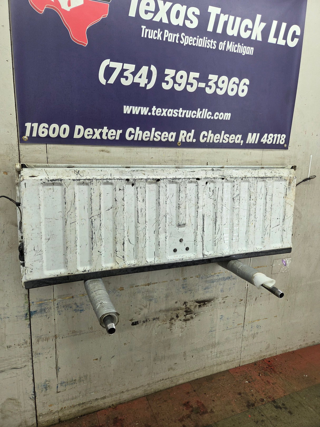 1999-2007 Chevrolet Silverado / GMC Sierra 1500 2500 3500 Tailgate