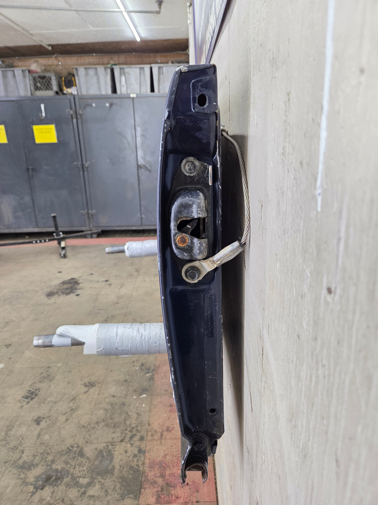 1999-2007 Chevrolet Silverado / GMC Sierra 1500 2500 3500 Tailgate