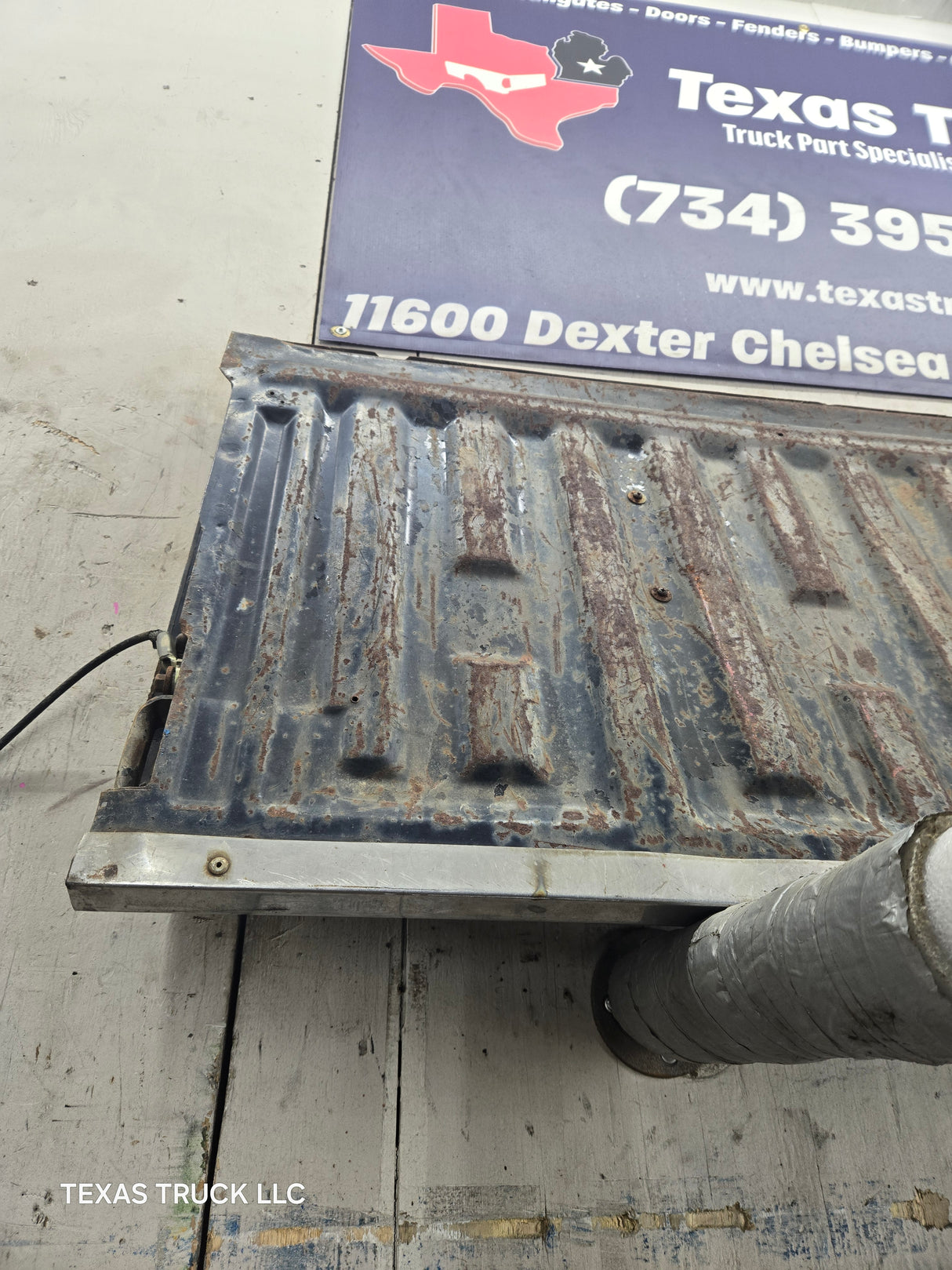 1980-1986 Bullnose / Bricknose / OBS Ford F100 F150 F250 F350 Tailgate