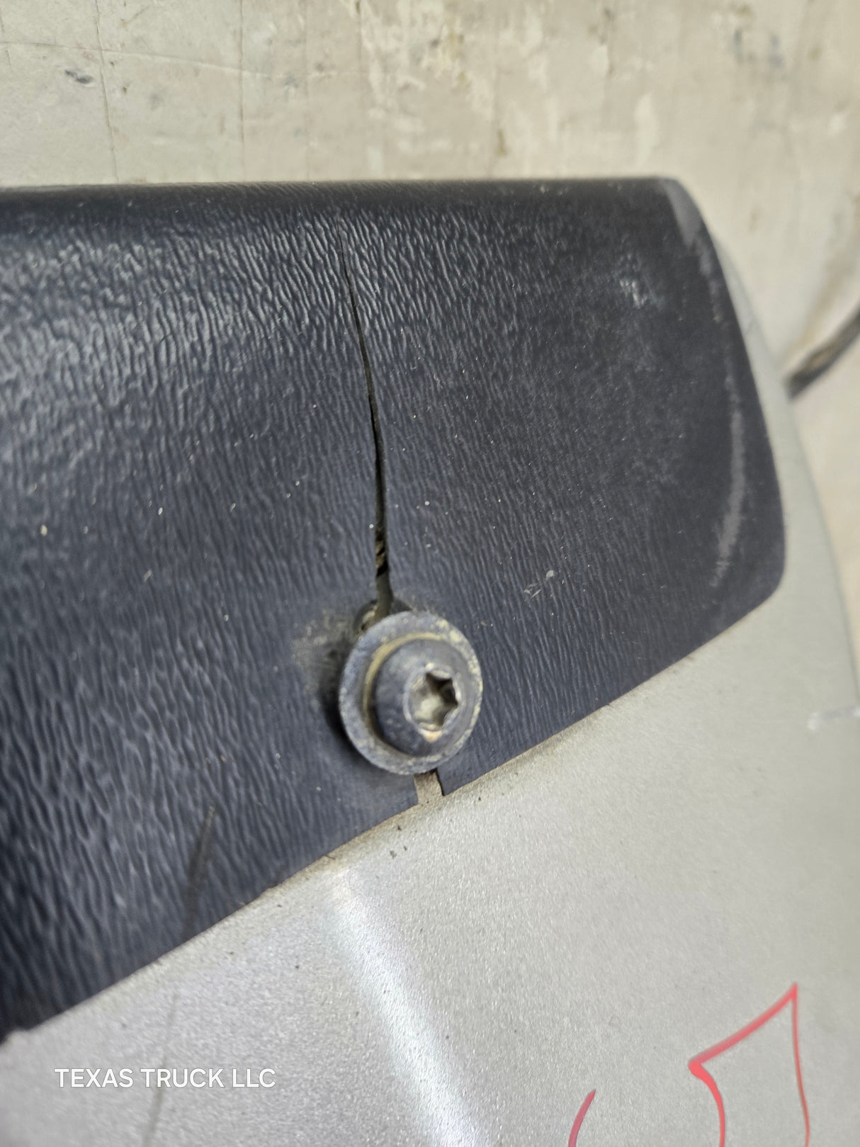 1999-2007 Chevrolet Silverado / GMC Sierra 1500 2500 3500 Tailgate