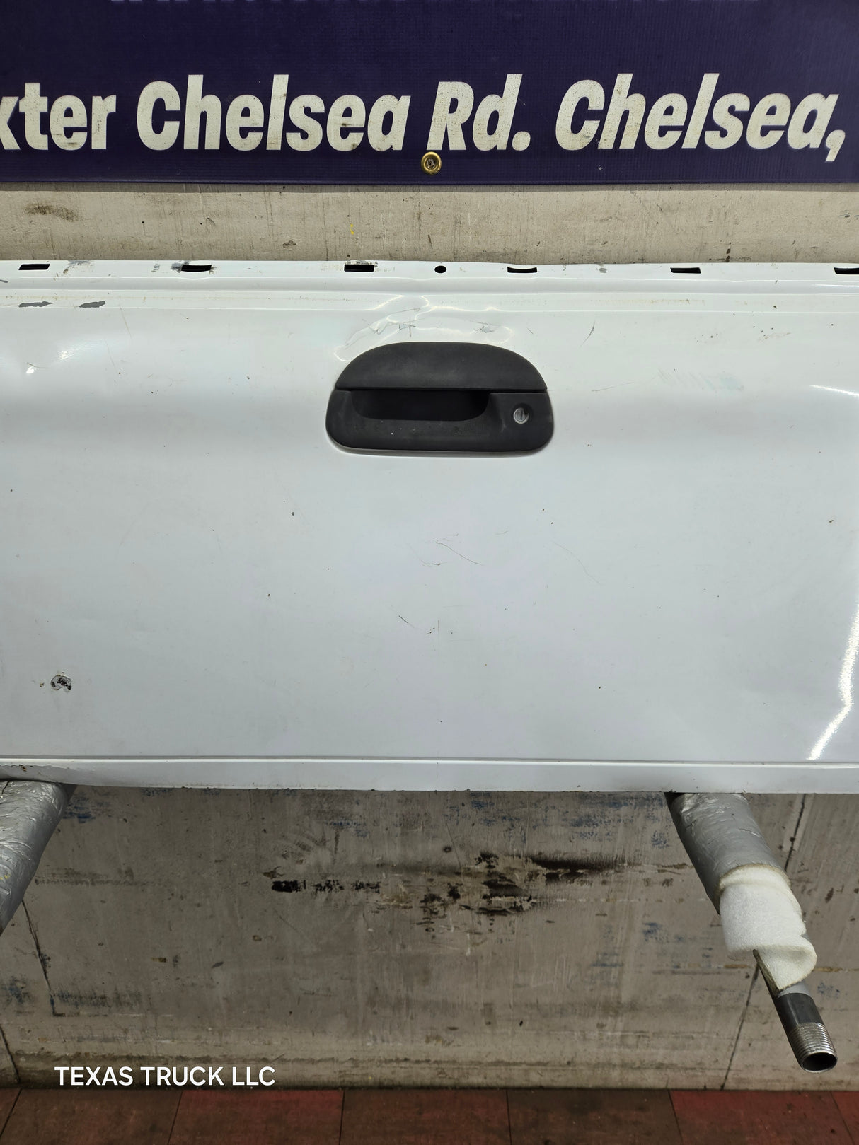 1997-2003 F150 / 1999-2007 Ford F250 F350 F450 F550 Super Duty Tailgate