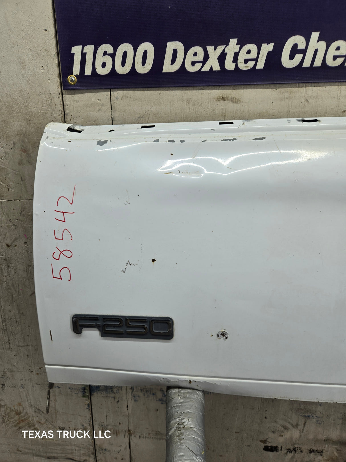 1997-2003 F150 / 1999-2007 Ford F250 F350 F450 F550 Super Duty Tailgate