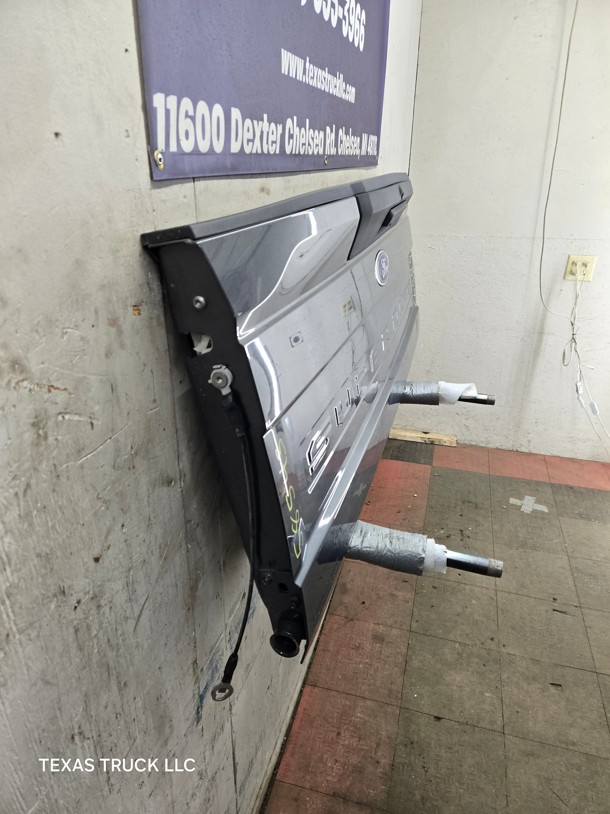 2017-2022 Ford F250 F350 F450 F550 Super Duty Tailgate