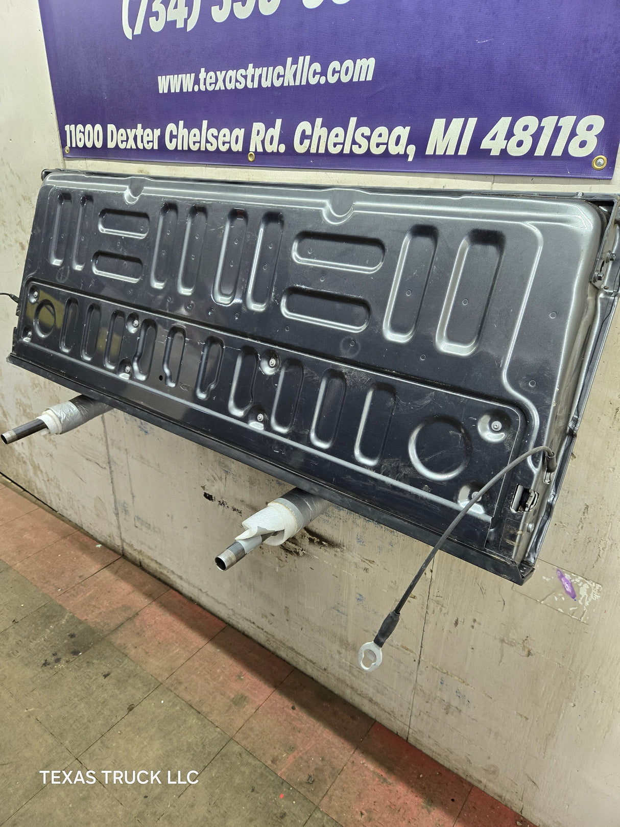 2017-2022 Ford F250 F350 F450 F550 Super Duty Tailgate