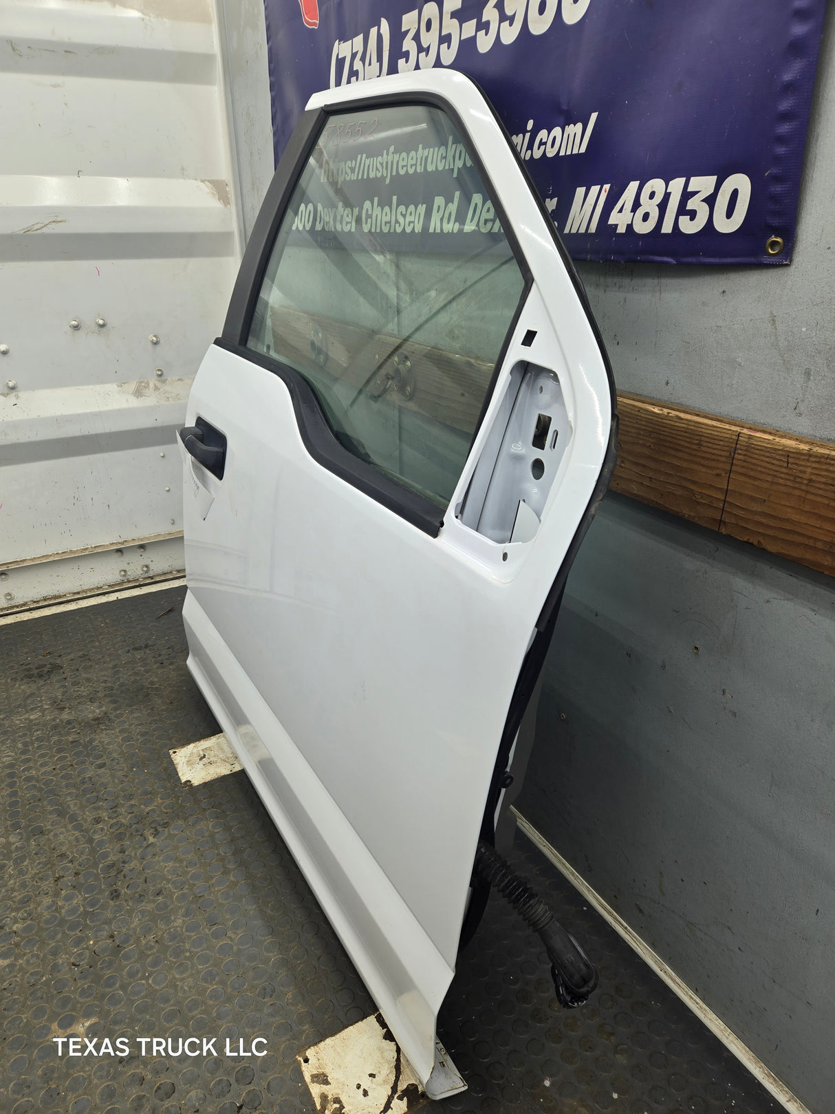 2015-2022 Ford F150 / Super Duty Passenger Side Front Door RH F250 F350 F450 F550