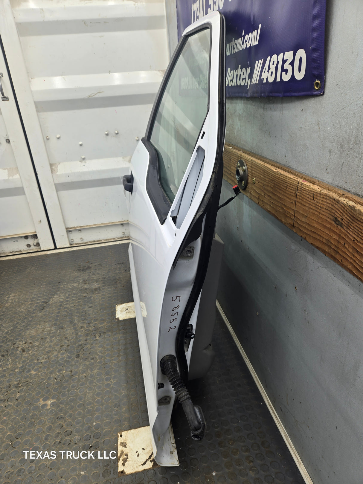 2015-2022 Ford F150 / Super Duty Passenger Side Front Door RH F250 F350 F450 F550