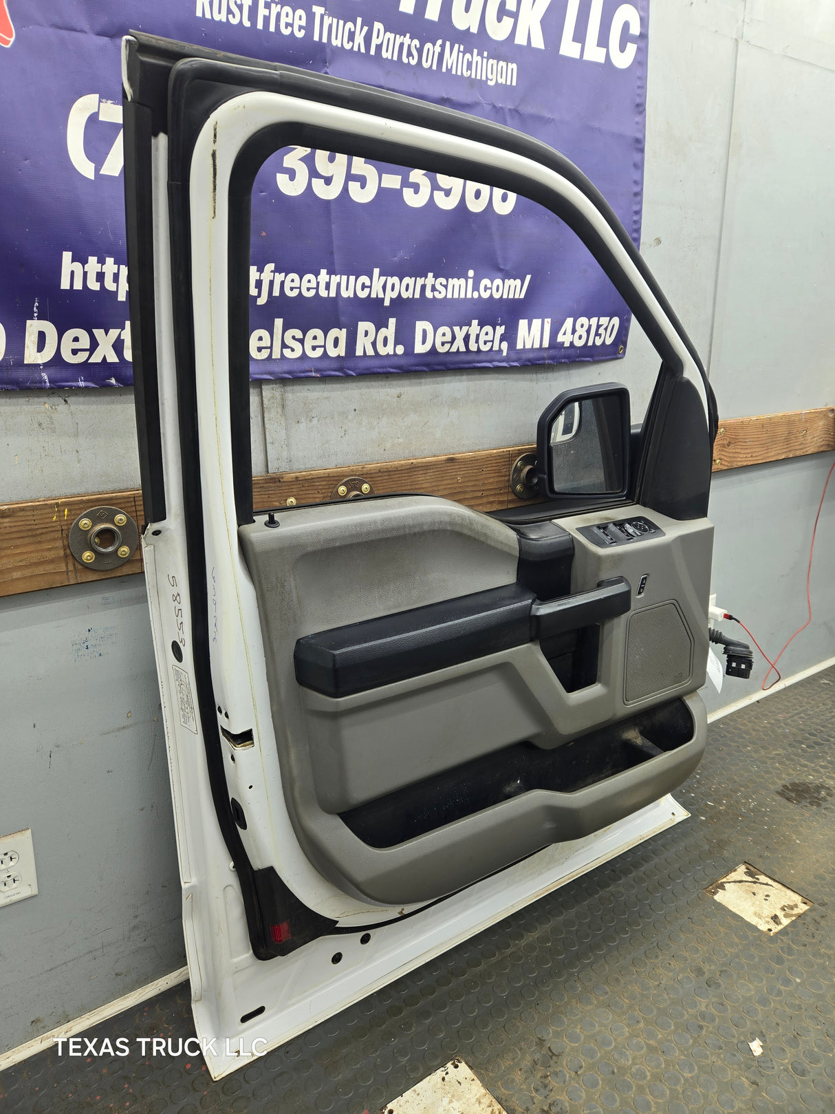 2015-2022 Ford F150 / Super Duty Driver Front Door LH F250 F350 F450 F550