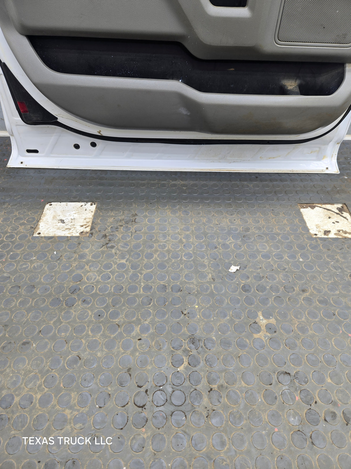 2015-2022 Ford F150 / Super Duty Driver Front Door LH F250 F350 F450 F550