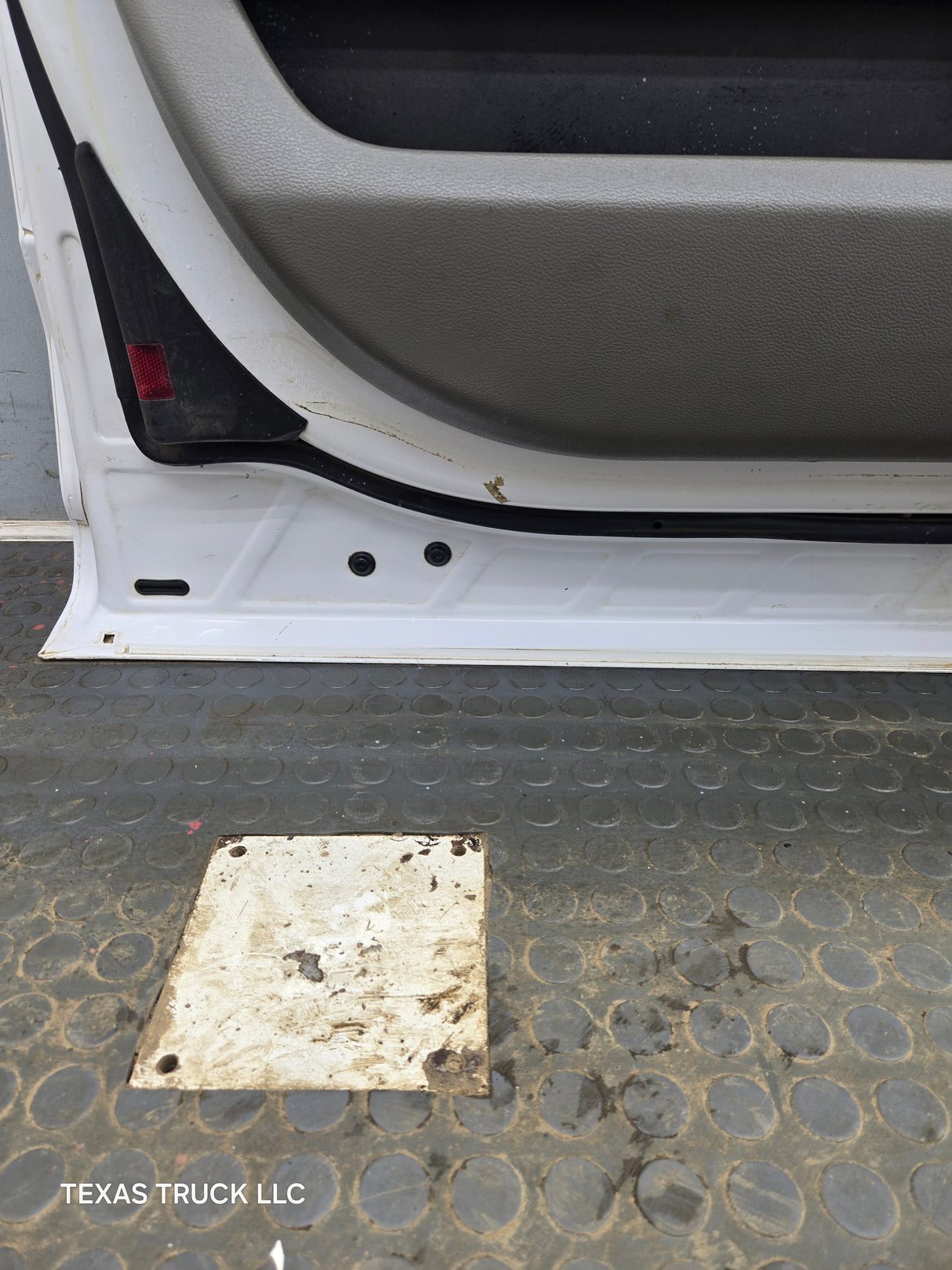 2015-2022 Ford F150 / Super Duty Driver Front Door LH F250 F350 F450 F550