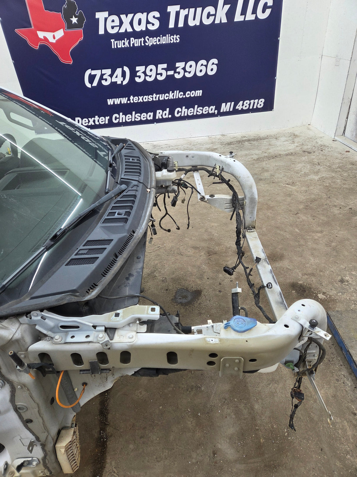 2015-2020 Ford F150 4 Door Extended Super Cab - Oxford White