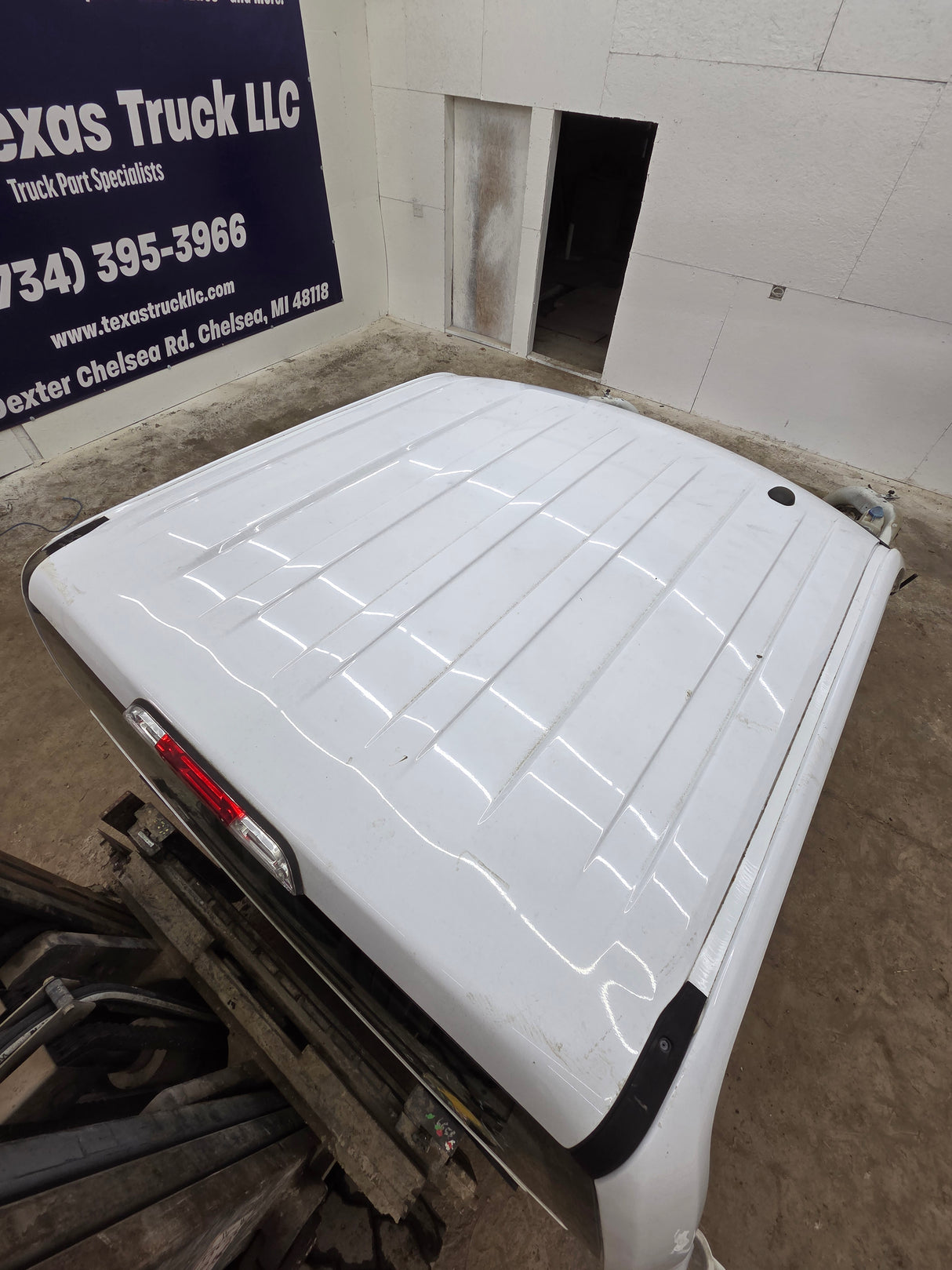 2015-2020 Ford F150 4 Door Extended Super Cab - Oxford White