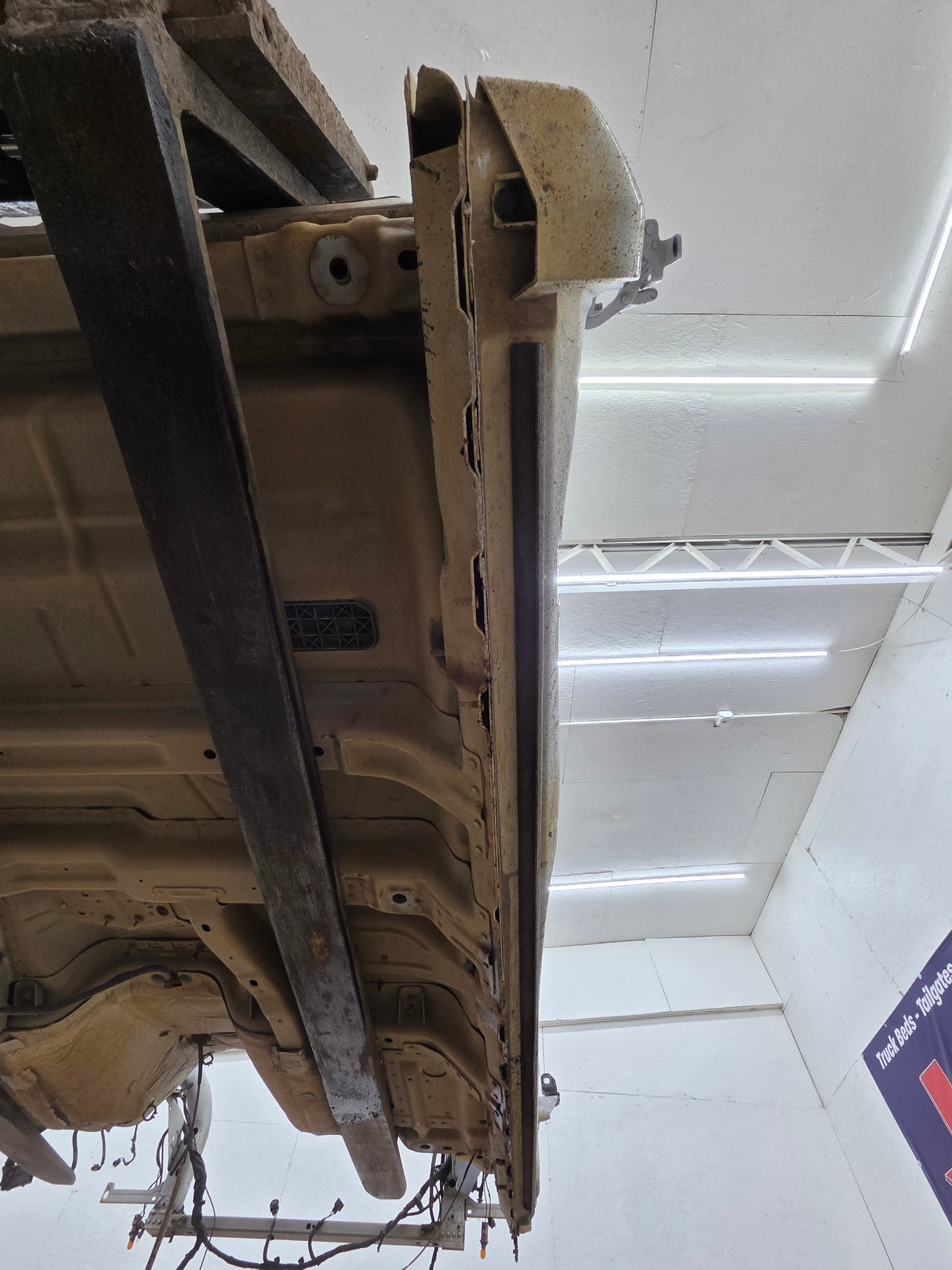 2015-2020 Ford F150 4 Door Extended Super Cab - Oxford White