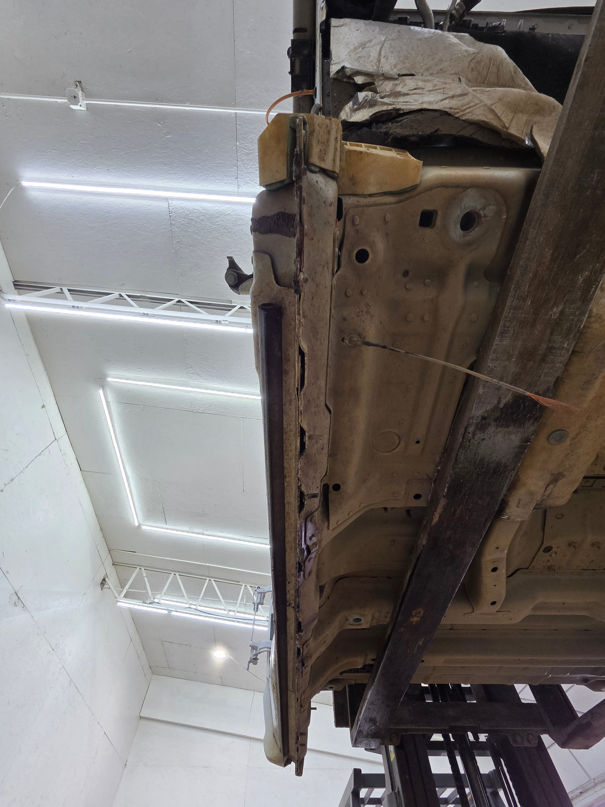 2015-2020 Ford F150 4 Door Extended Super Cab - Oxford White