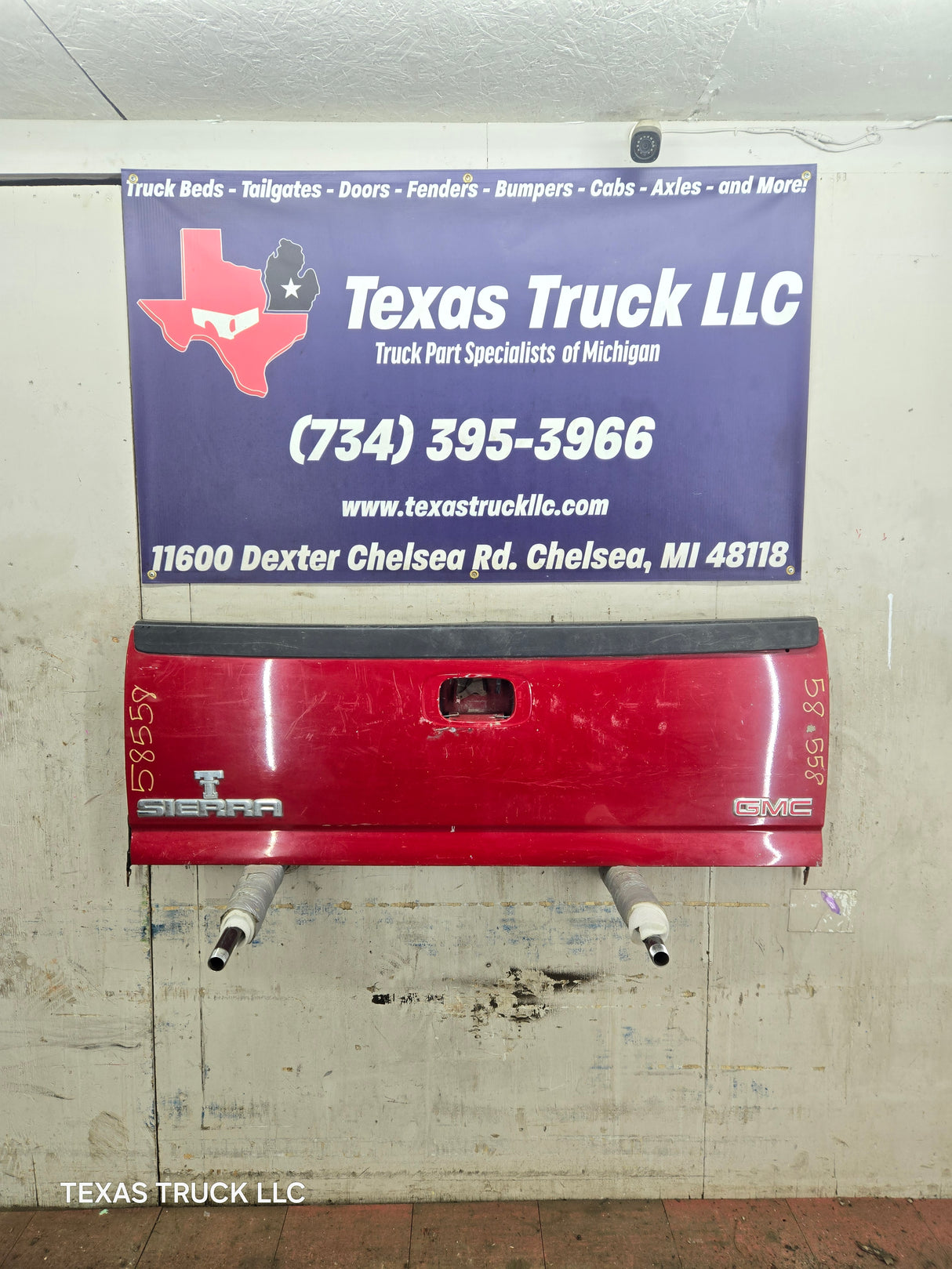 1999-2007 Chevrolet Silverado / GMC Sierra 1500 2500 3500 Tailgate
