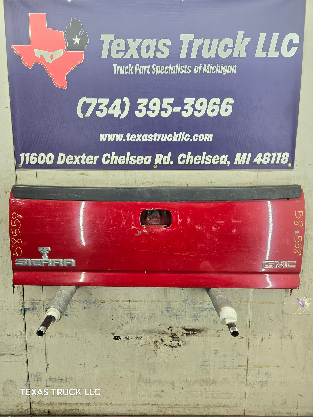 1999-2007 Chevrolet Silverado / GMC Sierra 1500 2500 3500 Tailgate
