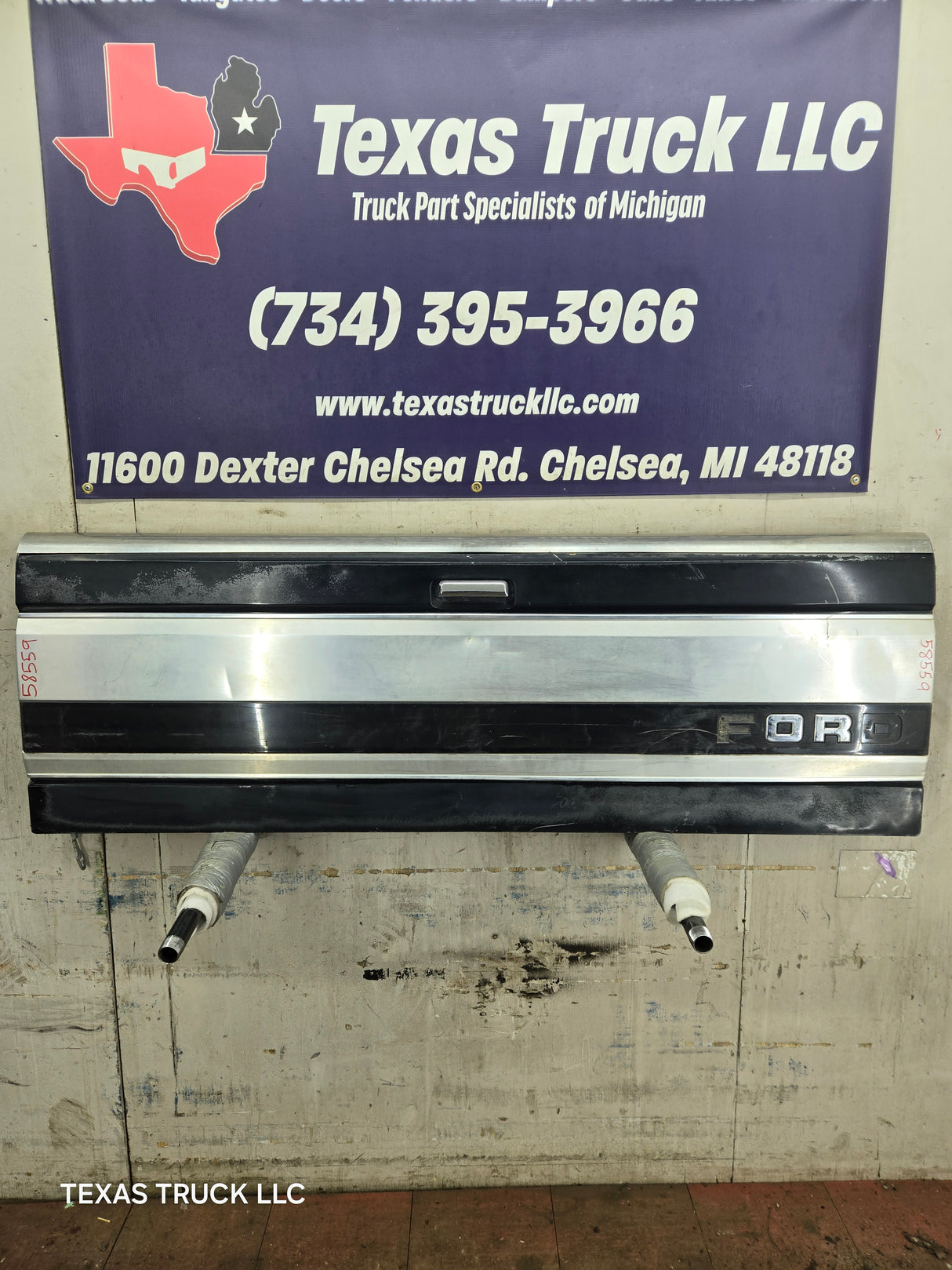 1980-1997 Bullnose / Bricknose / OBS Ford F100 F150 F250 F350 Tailgate