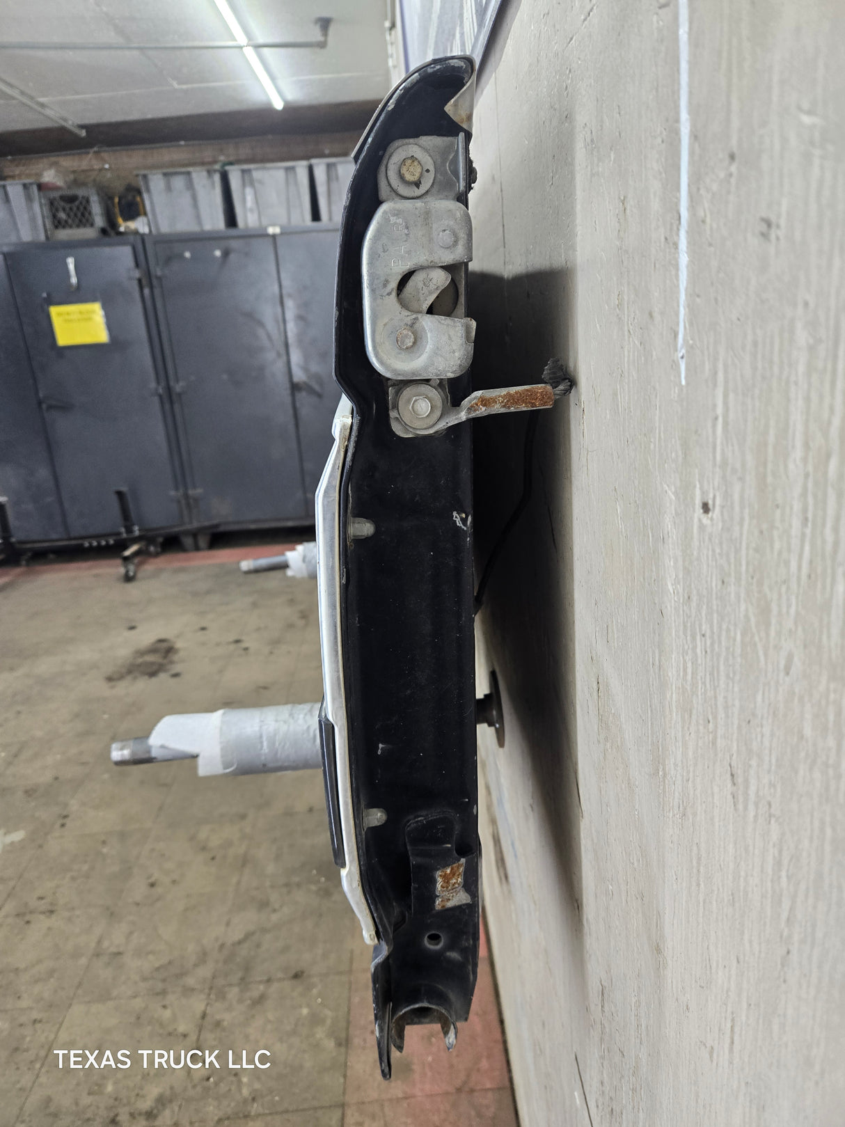 1980-1997 Bullnose / Bricknose / OBS Ford F100 F150 F250 F350 Tailgate