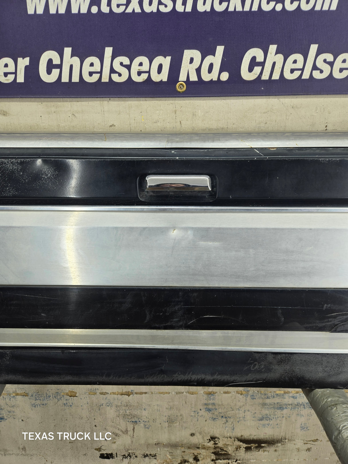 1980-1997 Bullnose / Bricknose / OBS Ford F100 F150 F250 F350 Tailgate