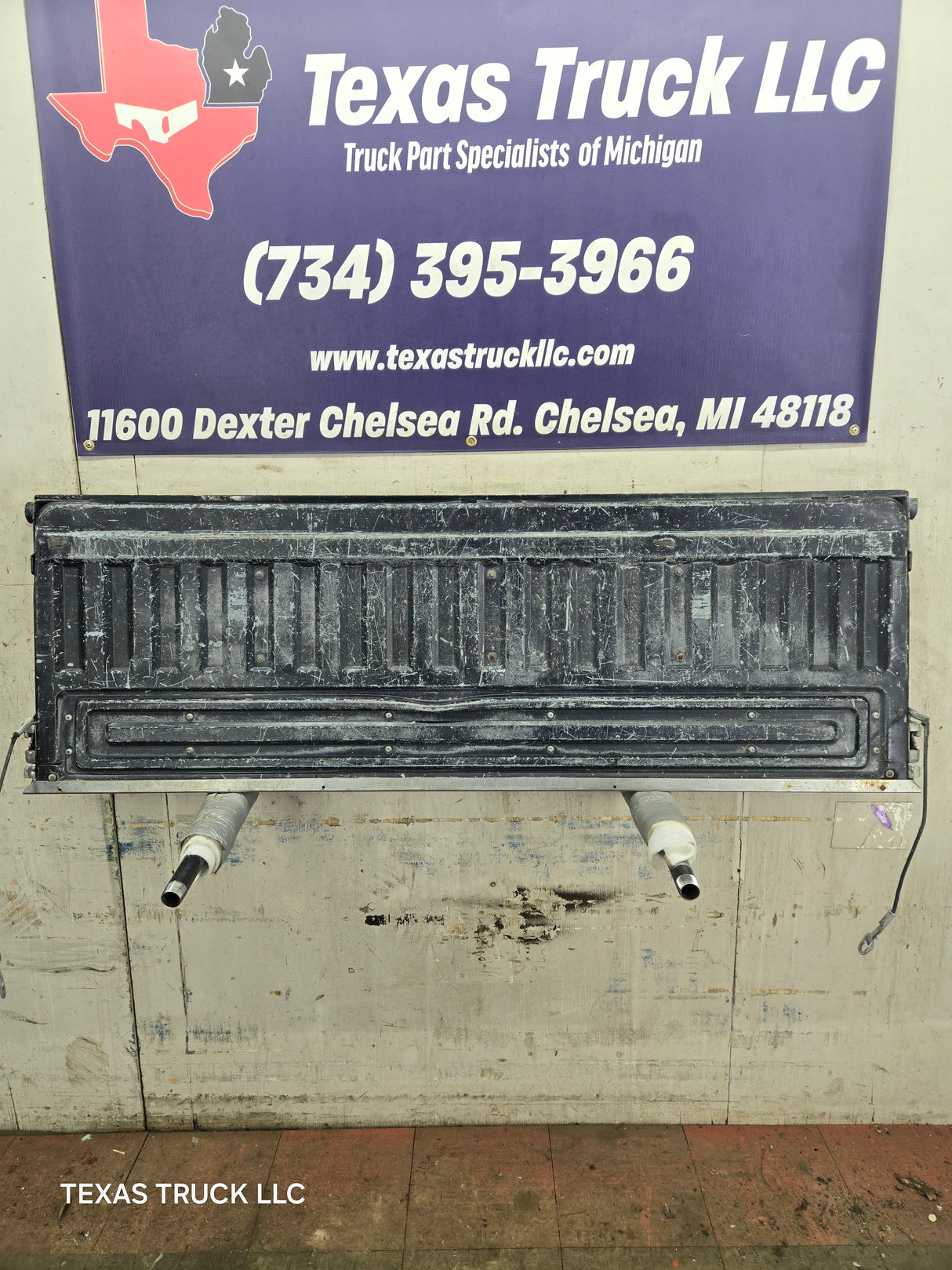 1980-1997 Bullnose / Bricknose / OBS Ford F100 F150 F250 F350 Tailgate