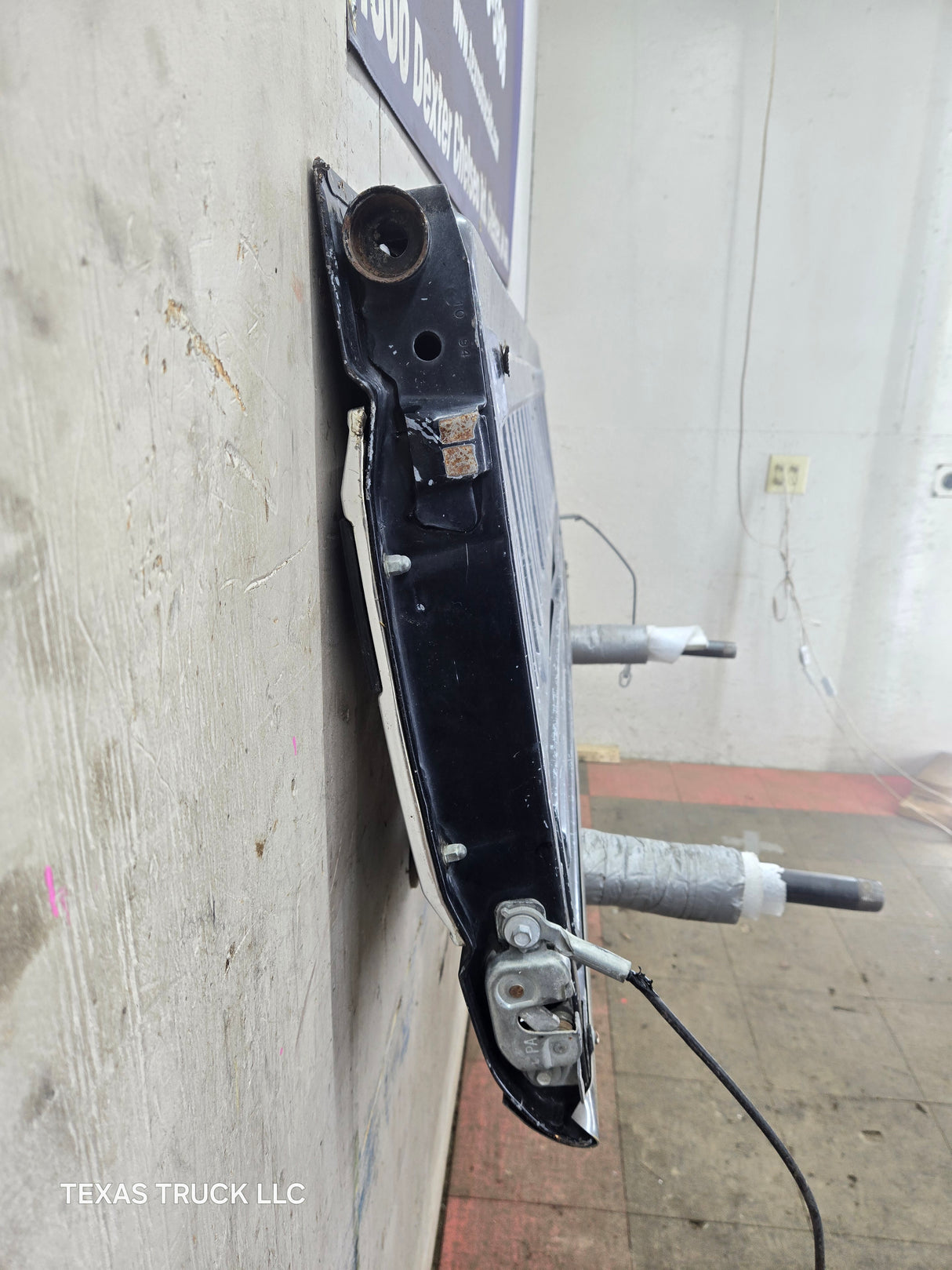 1980-1997 Bullnose / Bricknose / OBS Ford F100 F150 F250 F350 Tailgate