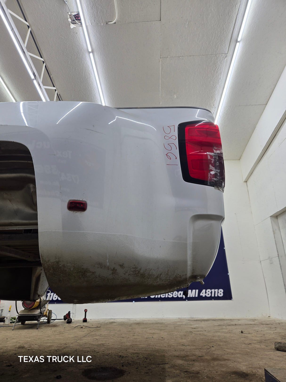 2014-2019 Chevrolet Silverado / GMC Sierra 3500 HD 8' Dually Truck Bed