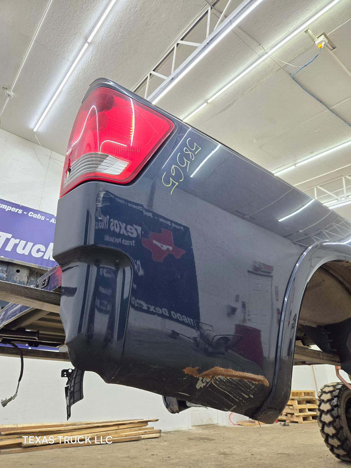 2004-2015 Nissan Titan Crew Cab 5' 6" Short Bed
