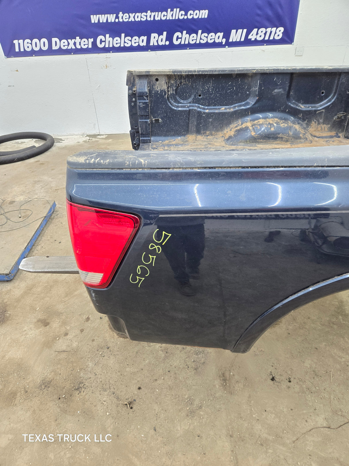2004-2015 Nissan Titan Crew Cab 5' 6" Short Bed
